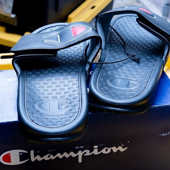 Champion Unisex/Men's‎ Lightweight Logo Slides - Picture 4 of 5
